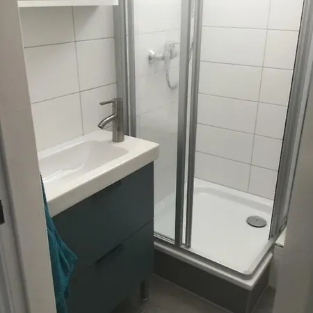 アパート Groe 13 *